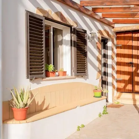 O Estudio Apartment Raposeira (Faro)